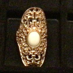 Full Finger Filigree Shield Designed Oval Shaped White Stone Ring 