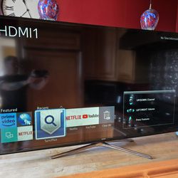 60" SMART SAMSUNG TV