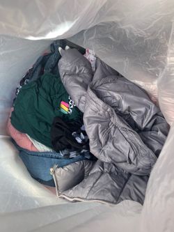 Large bag of girl clothes