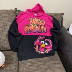 Size,XL, wild Animal, Sweater In Excellent Condition.