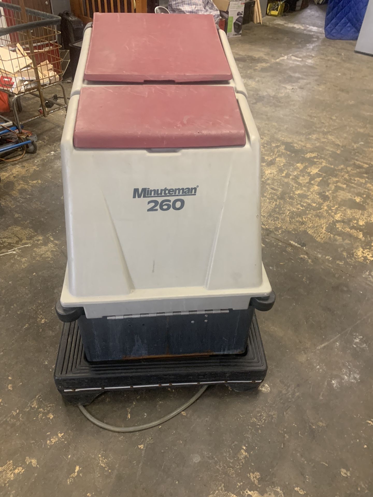 Minuteman 260 Floor Scrubber
