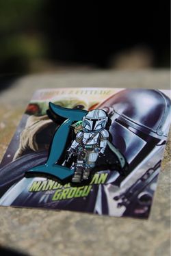 Star Wars Mandalorian & Grogu Disney Fantasy Pin
