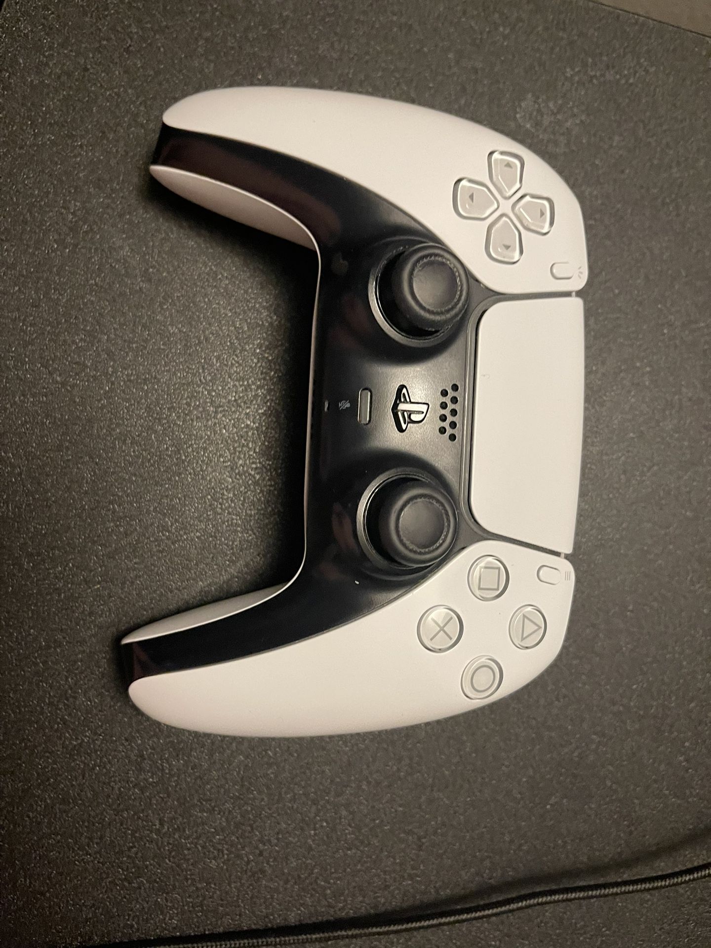 White Ps5 Controller