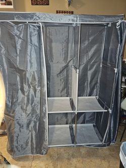 Portable linen closet
