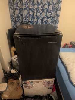 Mini fridge/smoker 2.7 cubic feet