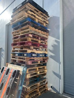 Free pallets