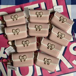 Bath And Body Works Bow Pocketbac Sanitizer Holder