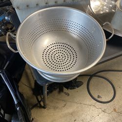 Large Colander