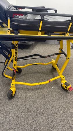Stryker EZ-Pro R4 Ambulance Stretcher – For Sale