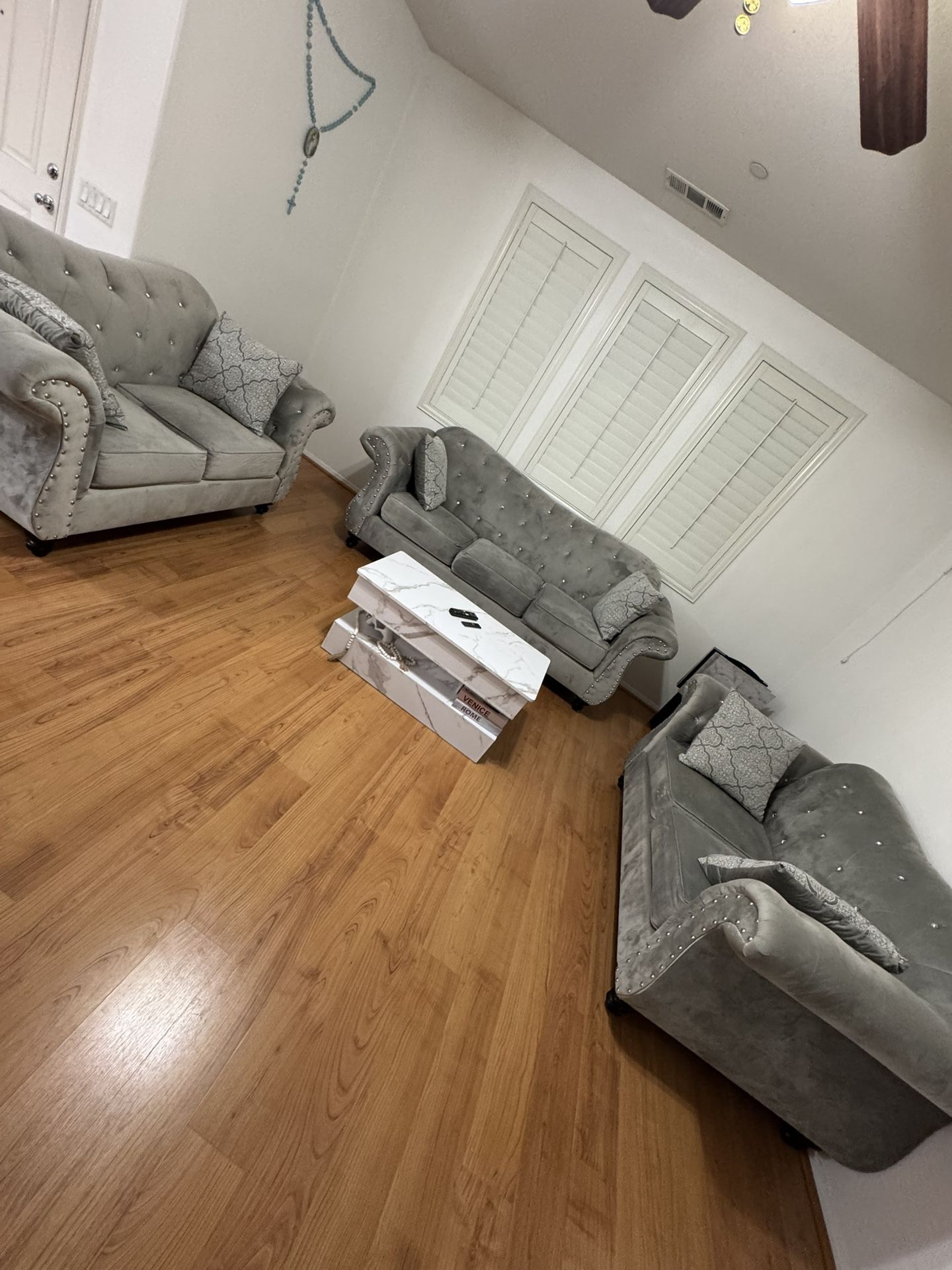 Beautiful Couch With Coffee Table