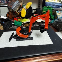 Kubota Back Hoe, Perfect Condition, 8 Inches Long, All Movable 