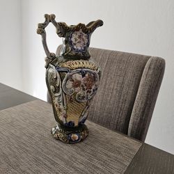 English Victorian Majolica Pitcher 