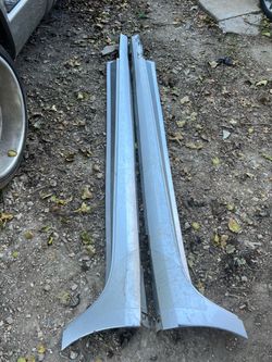2014-2019 Cadillac CTs rocker molding panel