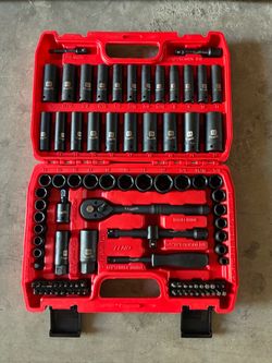 LLNEOL Socket Wrench Set with Case