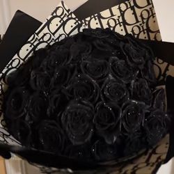 Luxury 50 Count Black Glitter Bouquet/ Ramo Buchón Negro Brillante