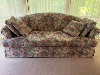 English Cottage Floral Sofa