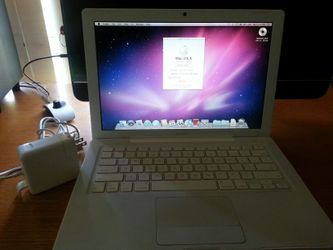 Apple Mac book 13.3