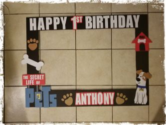 Secret Life of Pets Selfie Frame- Birthday Decorations