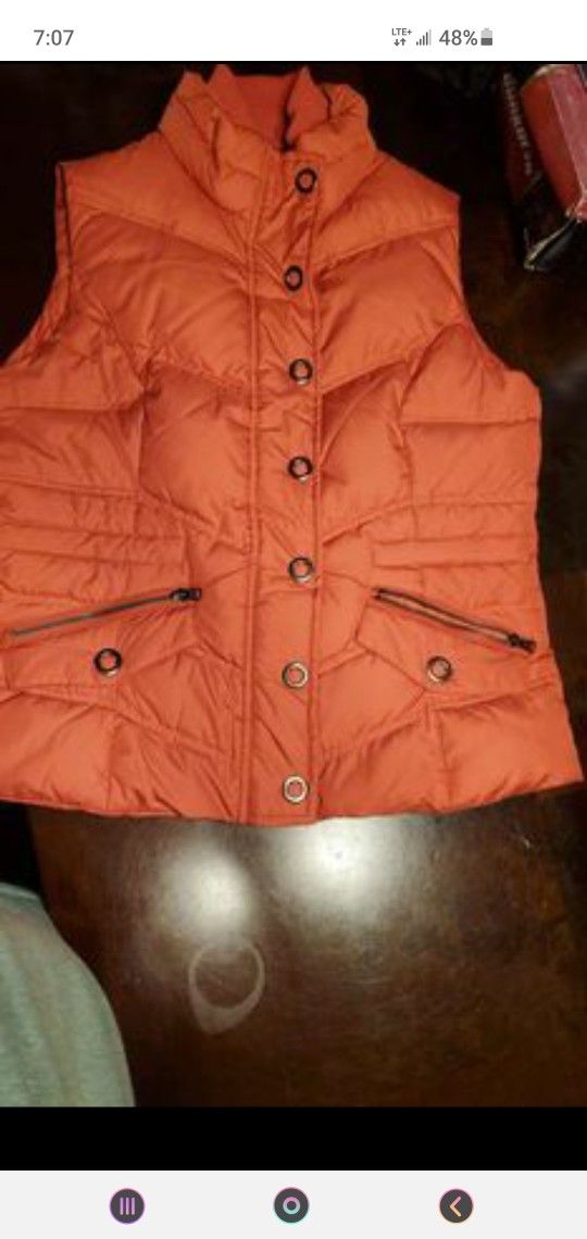 New York Classic Pink Puffy Vest