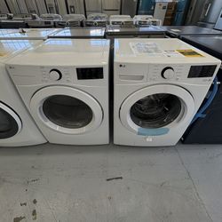 LG 5.0 cu. ft. Stackable Front Load Washer with 6 Motion Cleaning Technology And 7.4 cu. ft. Vented Stackable Gas Dryer in White with Se