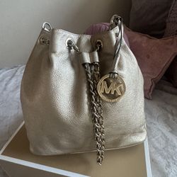 Gold Michael Kors 