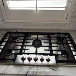 Bosch 5 Burner Gas Cooktop. 