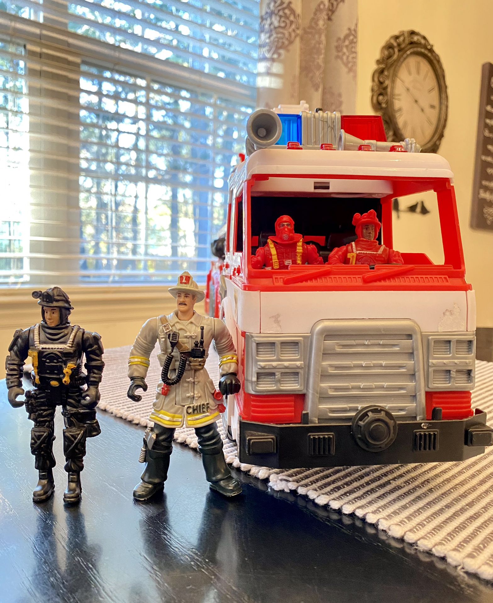 Fire Fighters & Fire Truck 🚒
