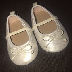 Infant Sz 6/12mo. Old Navy Faux Suede