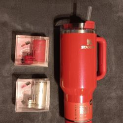 Red Delicious Stanley 40oz With 2 Elf Lip Oil Holders 