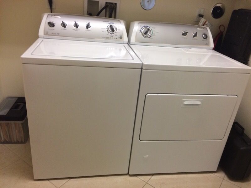 Whirlpool washer (WGD4900XW) and Gas Dryer (W10304136F)
