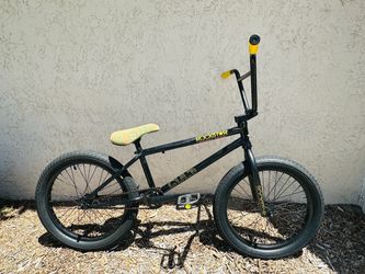 Cult ( ROCKSTAR ) BMX