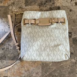 Michael Kors Hamilton Crossbody Bag