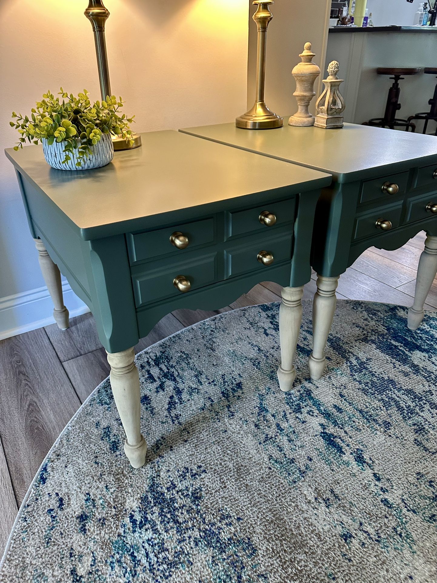 Mersman end/side Table Set