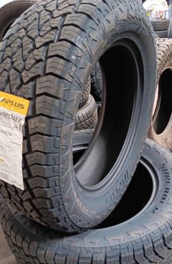 285/60/20 Set Of Tires AT 
