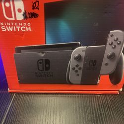Nintendo Switch Console with Gray Joy-Con Controller-NEW