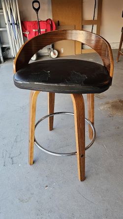 Wooden Barstools Set Of 3