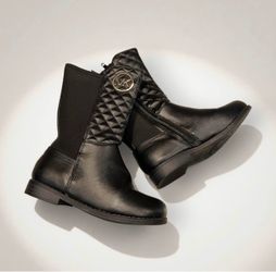Michael Kors toddler boots size 6c worn once