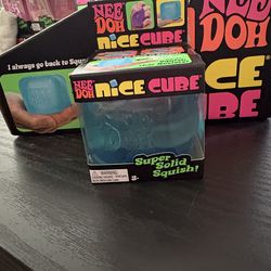 VIRAL nice cube NeeDoh in blue