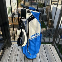 Brand New PING 2023 Hoofer Lite 4 Way Stand Bag Royal/White/Black Golf Bag
