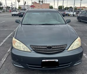 2002 Green Toyota Camry XLE 4D Sedan For Sale