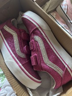 New girls shoes 13.5