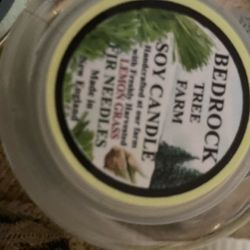 BEEROCK TREE FARM SOY CANDLE