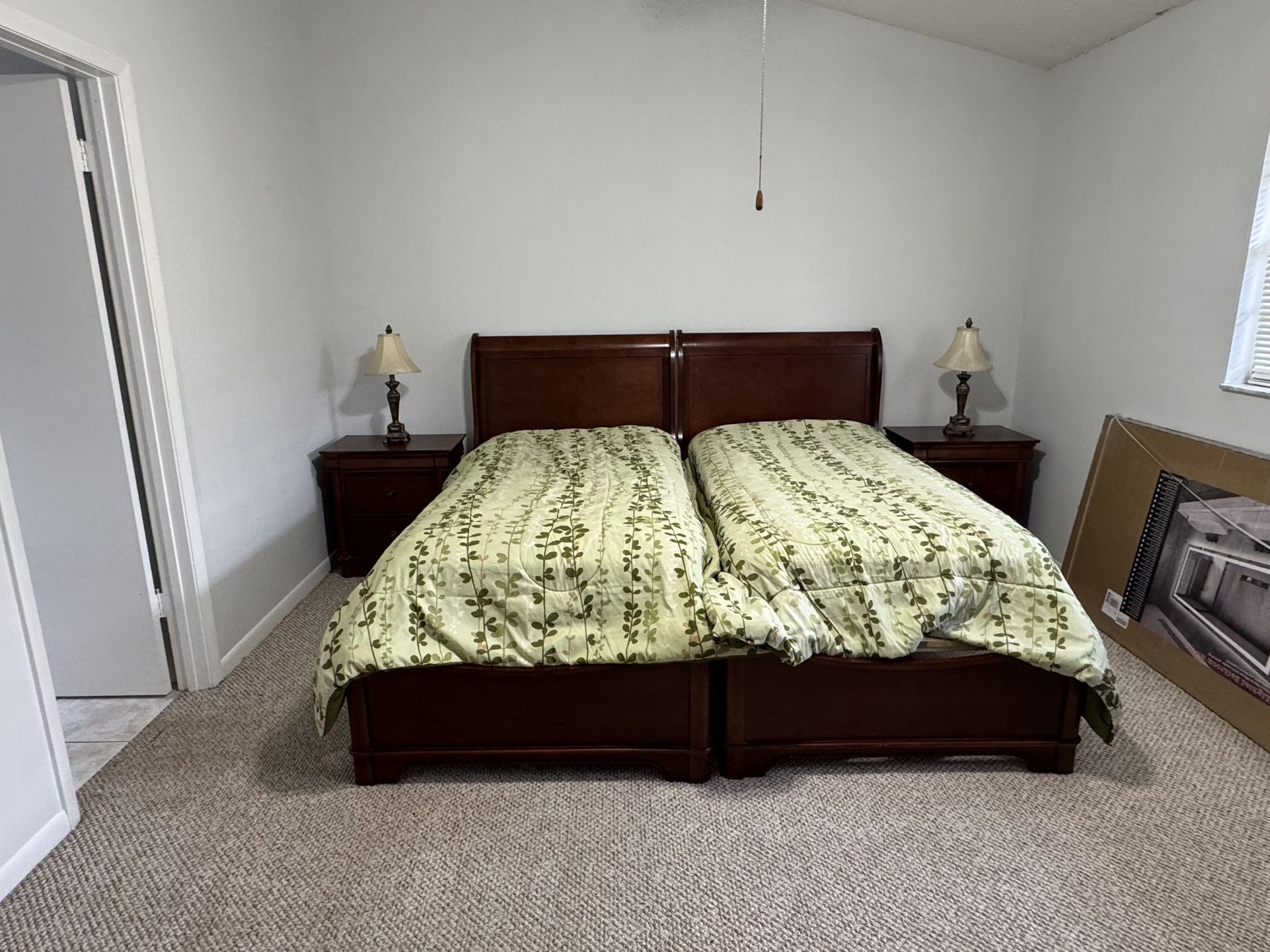 2 Twin Size Beds with Mattresses