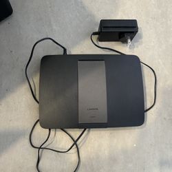 Linksys EA6400 Wireless Router 
