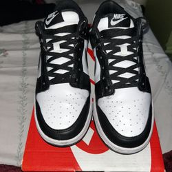 Nike Panda Dunks