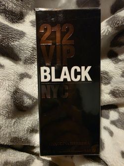 Carolina Herrera 212 VIP Black EDP