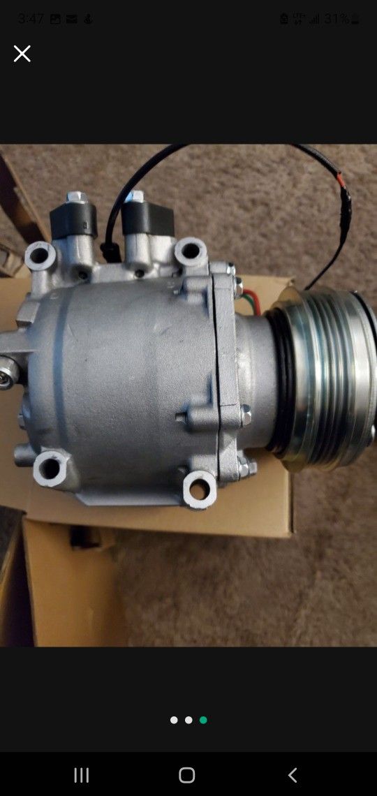 AC COMPRESSOR
