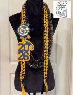 💙🎓💛Casteel Graduation Lei’s  *READY FOR PICK UP*