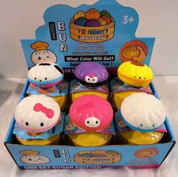 Dumpling squishy toy