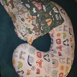 Boppy Nursing Pillow With 2 Extra Covers